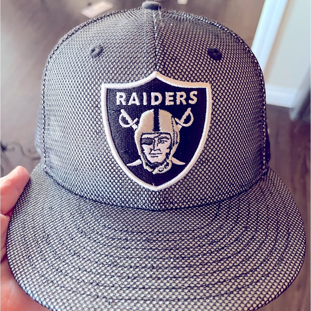 RAIDERS HAT